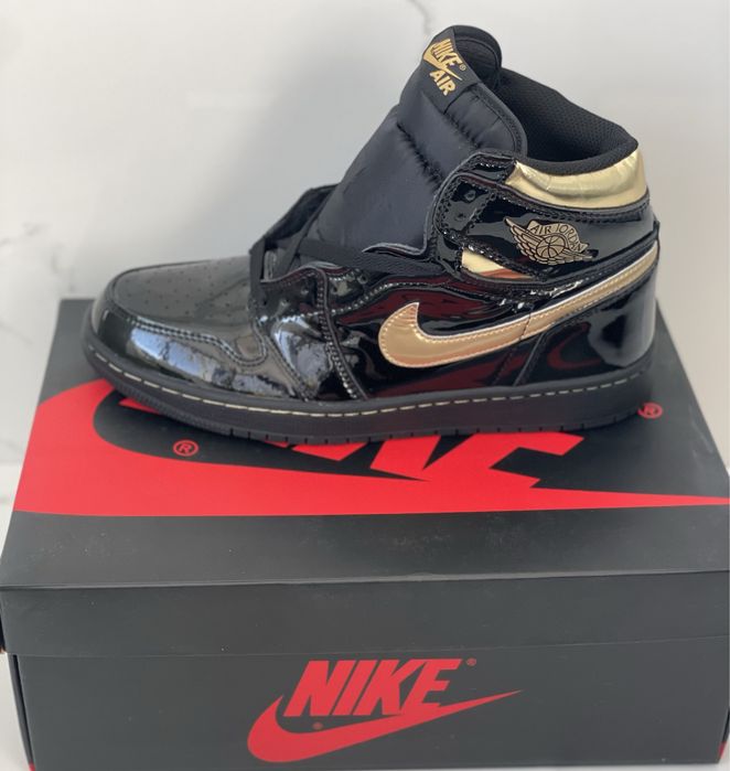 Air Jordan 1 Retro High Black Metallic Gold Dark