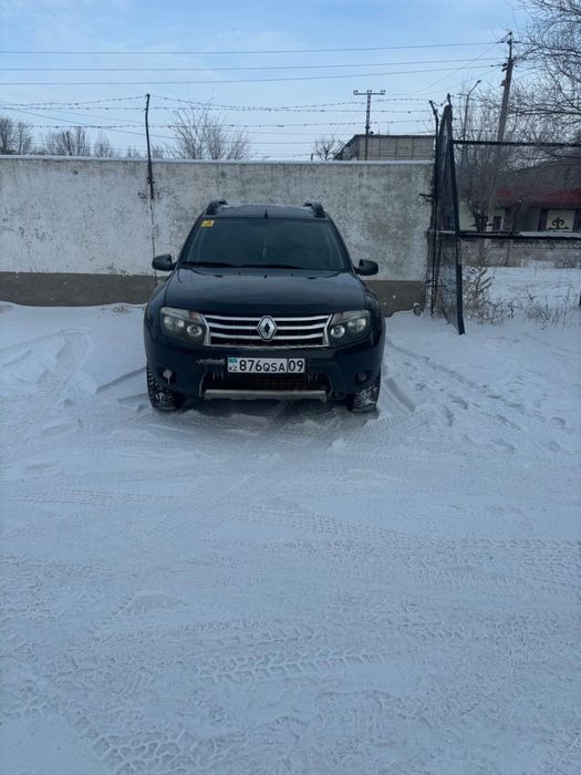 Продам renault duster 2013