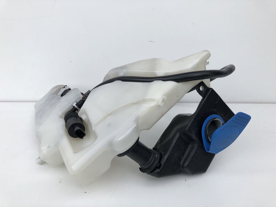 Vas lichid parbriz Audi A4 B8 cu spalator far 2008-2012