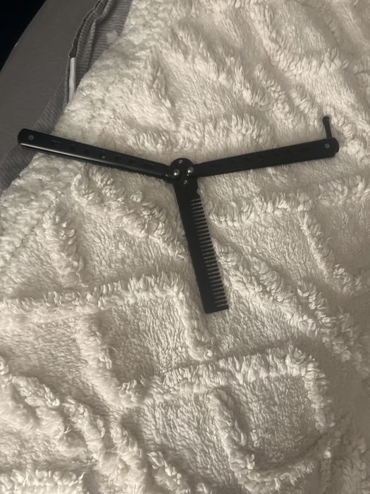 Бабочка расческа