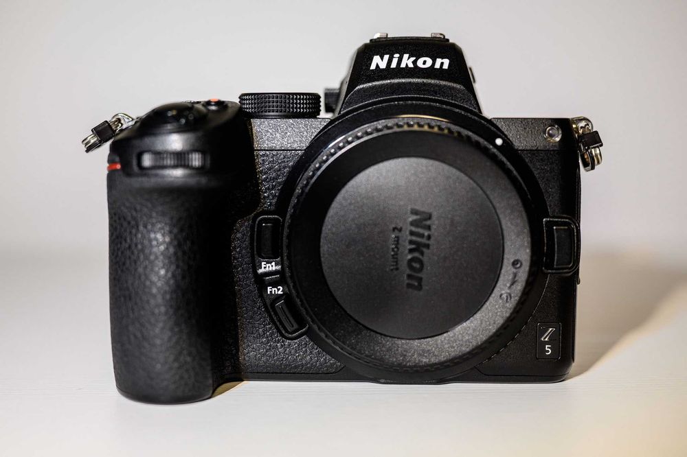 Aparat foto Nikon Z5