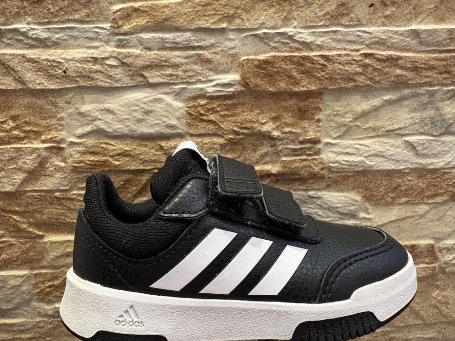 Adidas детски маратонки/обувки