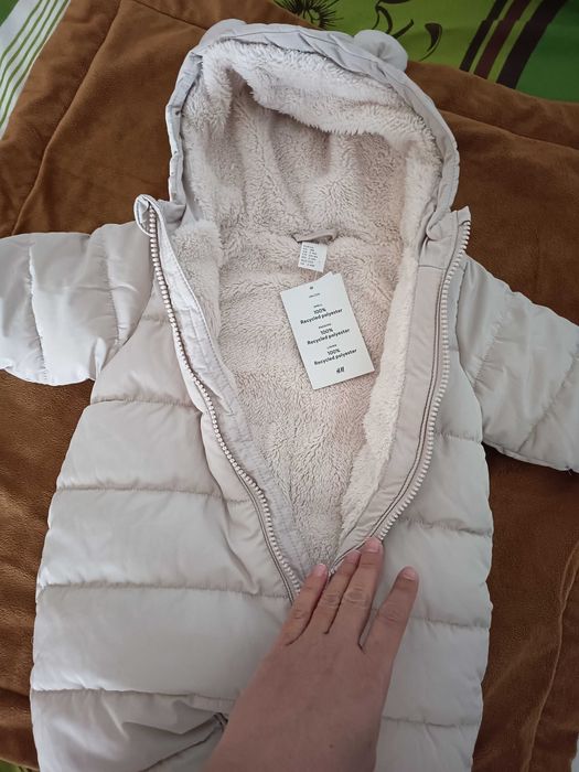 salopeta exterior bebe H&M noua