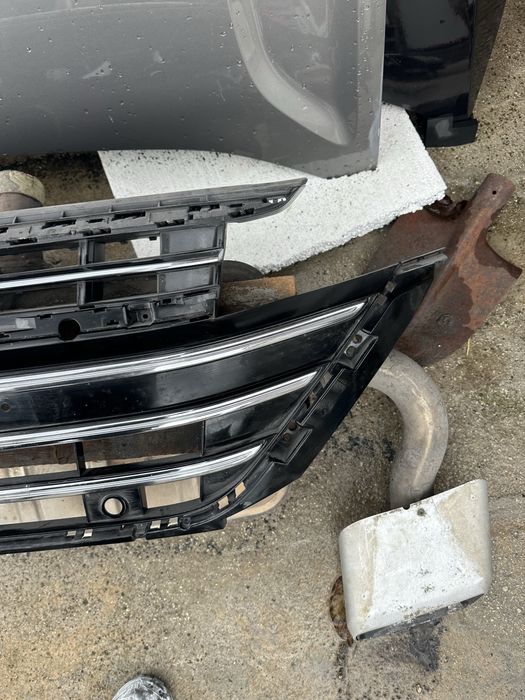 VW Arteon 21г Предна Решетка R-line