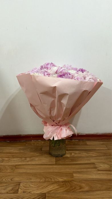 Шикарный букет из 35 пионов