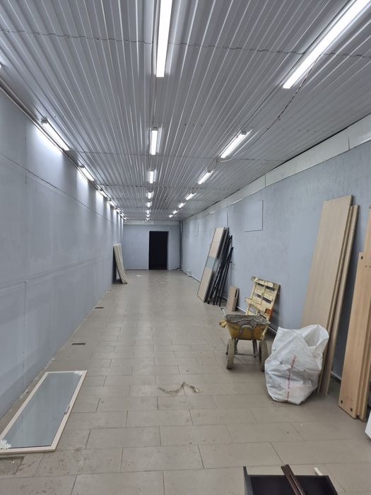 Сдам в аренду  магазин