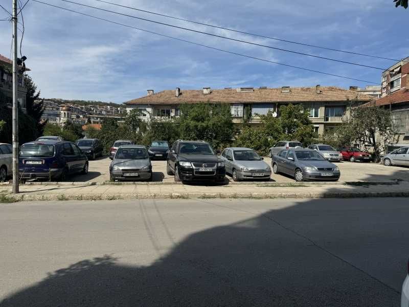 Продава се Тристаен апартамент в Велико Търново, Център - 95 кв.м за 1158 €/кв.м - Снимка #9