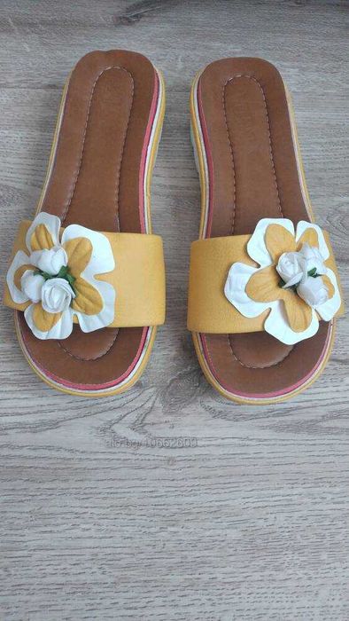 Дамски чехли с цветя