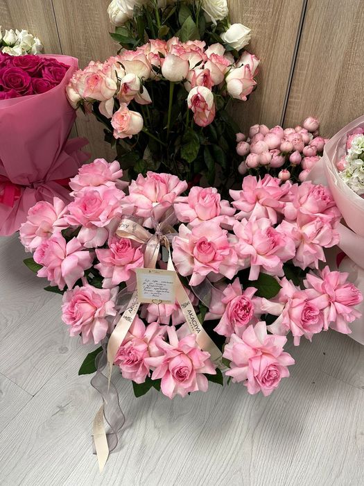 Букеты цветы Туркестан