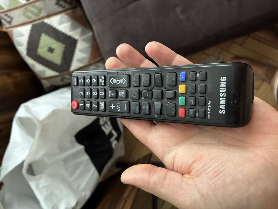 4К LED Телевизор 50" (Samsung UE50KU6072U)