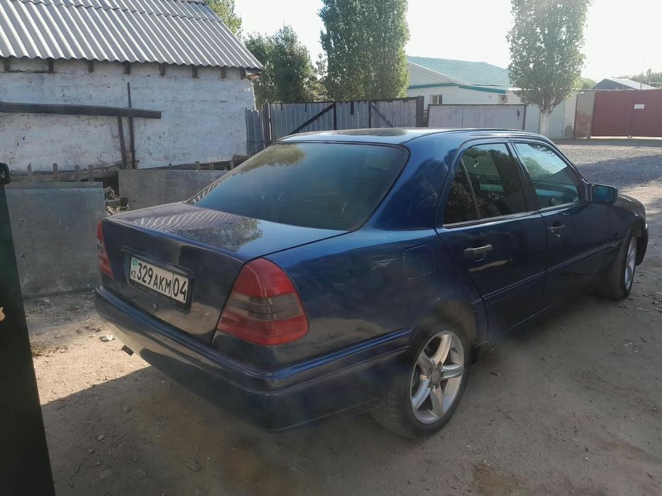 Продам  срочно авто