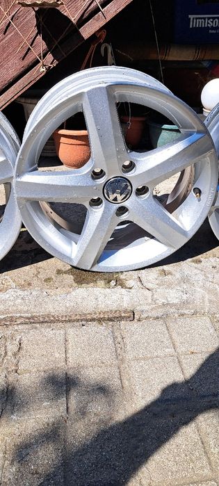 Vând jante al  vw 16  originale