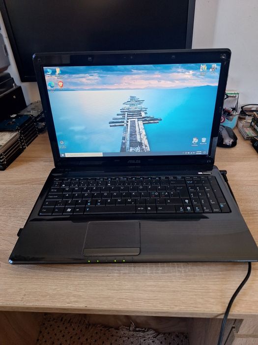 Laptop Asus K52JC , i3-M350 , 8 GB,  ssd 256 GB,  15.6"