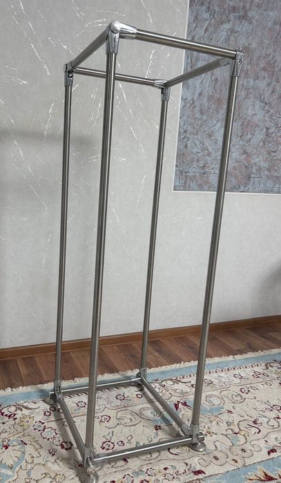 Стойка вешалка для одежды