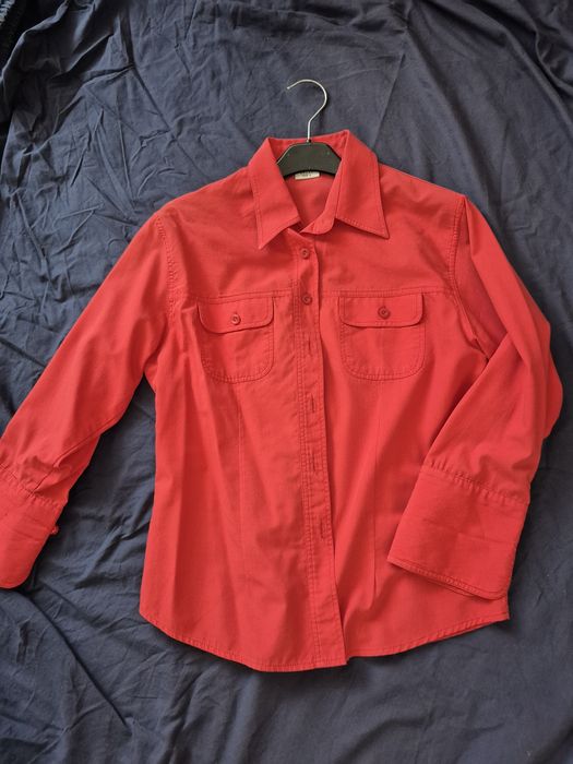 Червена дамска риза