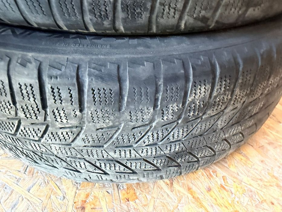 Зимние шины 215/55/17