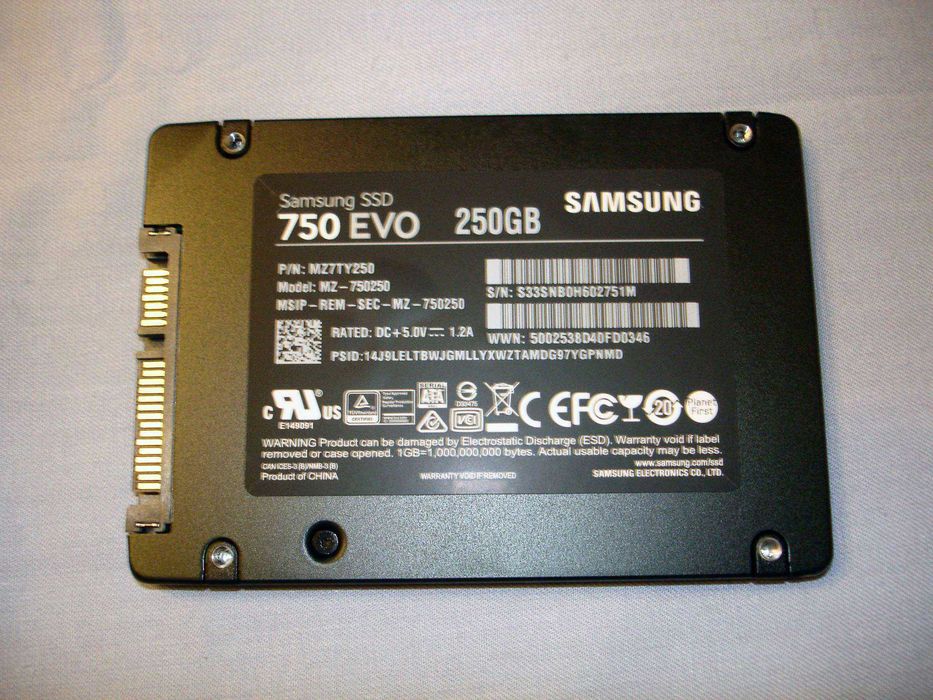 Жёсткий диск SSD 2.5