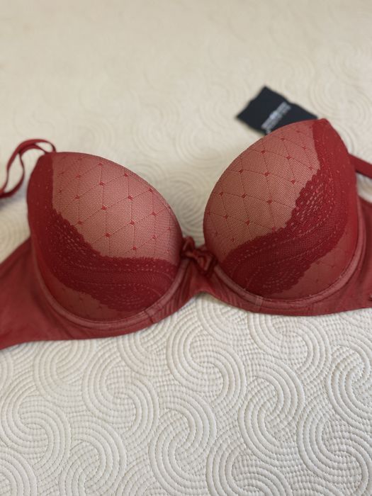 Продам новые бюзгалтера