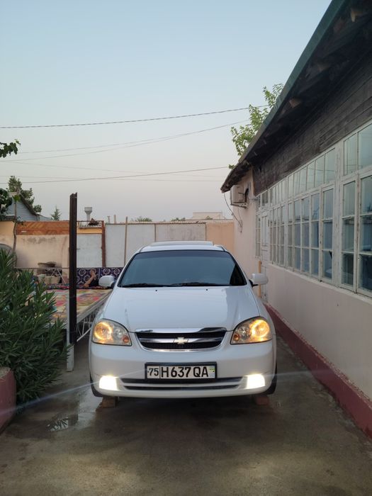 Lacetti 2013 1.6 avtomat 3pozitsiya