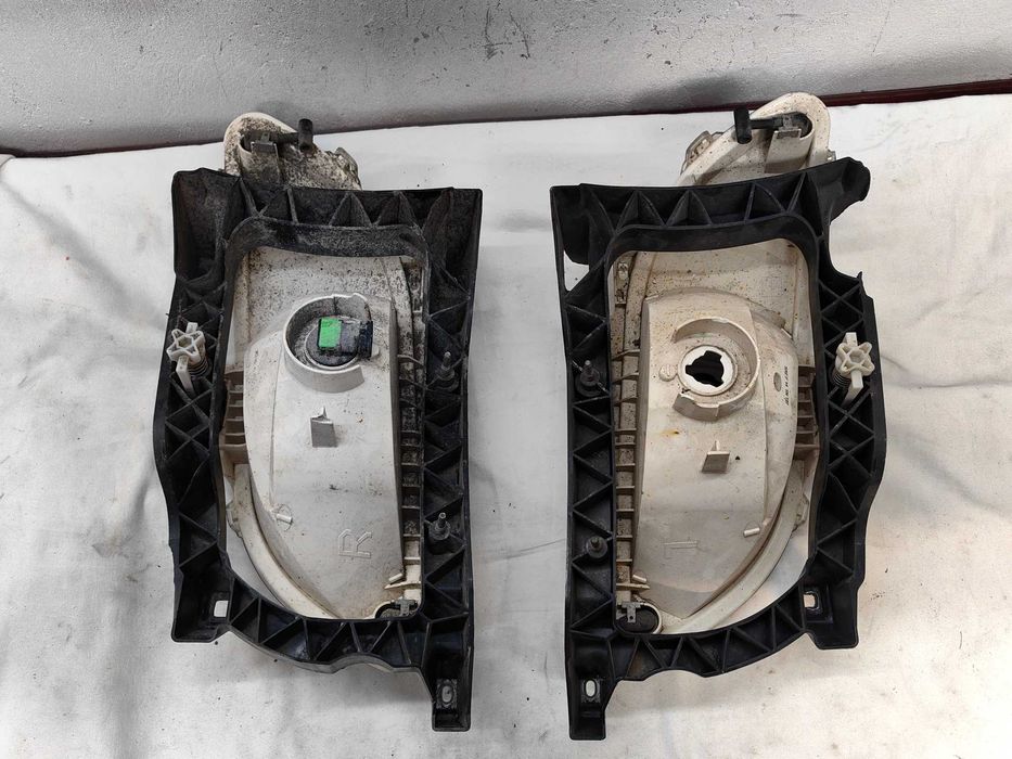 Оригинални  фарове  Даф  Daf