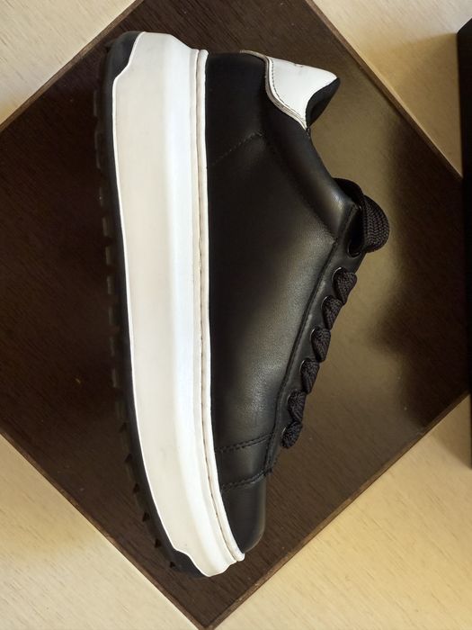 Adidasi Karl Lagerfield, 42