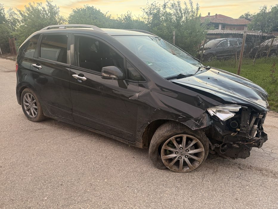 Хонда ФР-В  ФРВ 2,2д 140кс на части/Honda FR-V 2,2 140ks na chasti