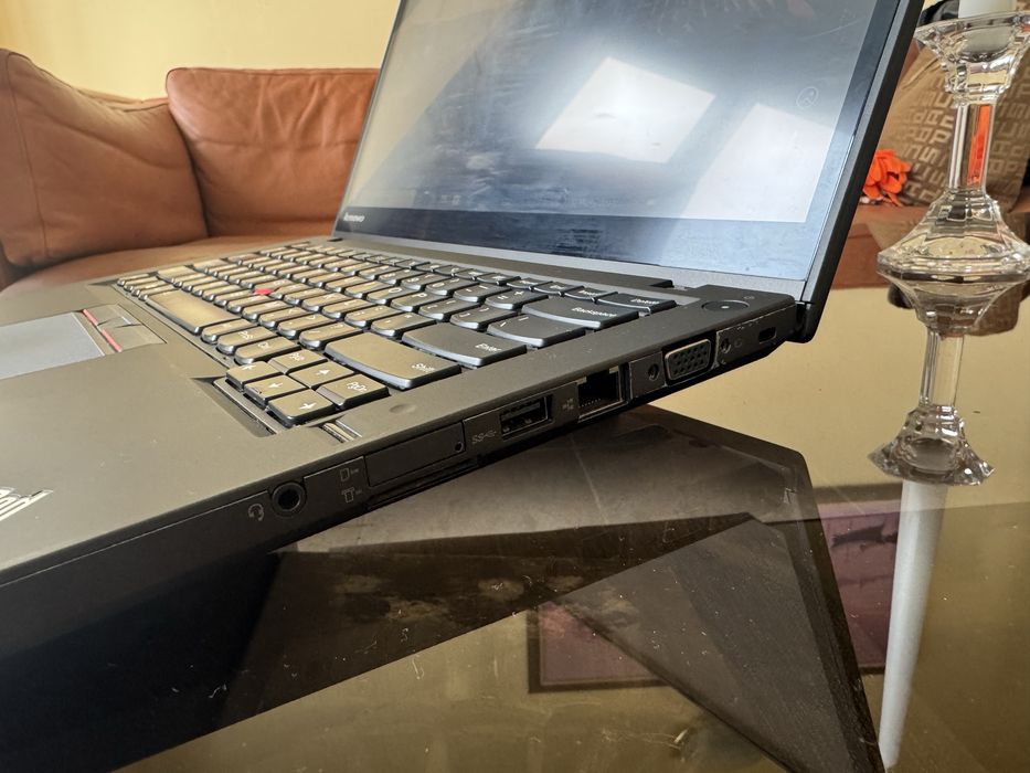 Продавам преносим компютър Lenovo T450s