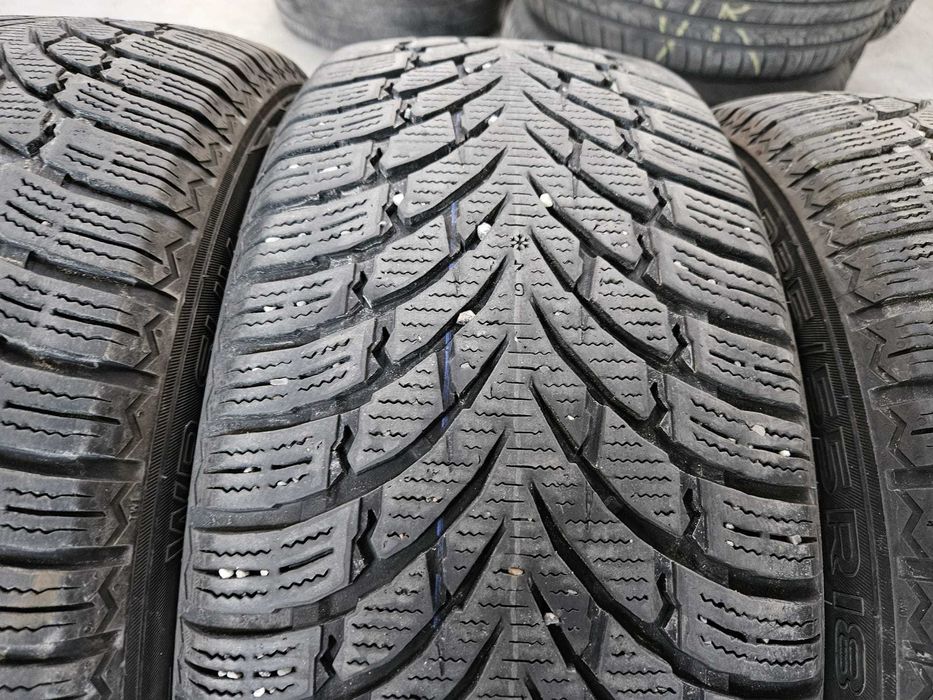 4 Anvelope IARNA 235.55.18 'Nokian' ; stare foarte buna