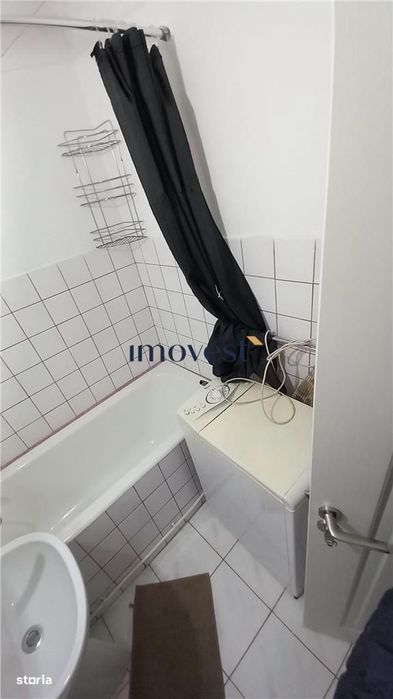 De inchiriat:Garsoniera in zona Burdea