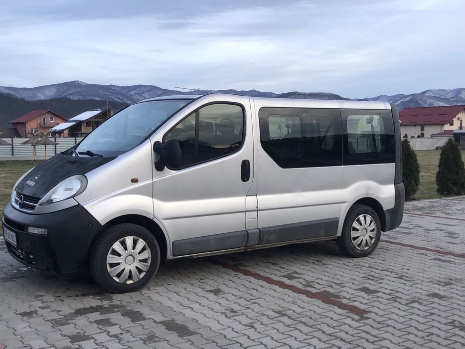 Opel Vivaro 8+1 persoane 1.9TDI 6 Viteze 101 cp