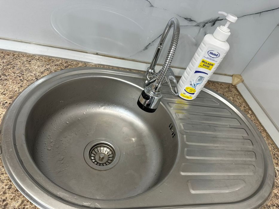 Кухонный шкаф сатылады 4 метр