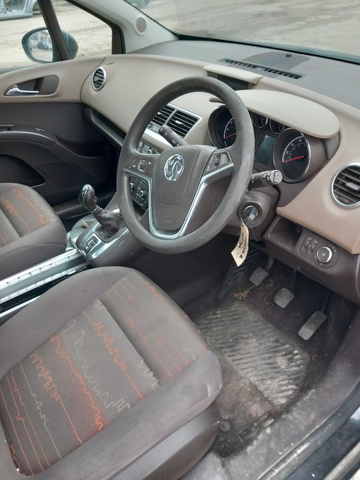 Opel Meriva B 1,4 black /Опел Мерива B 1,4 бензин черна 2012 г.