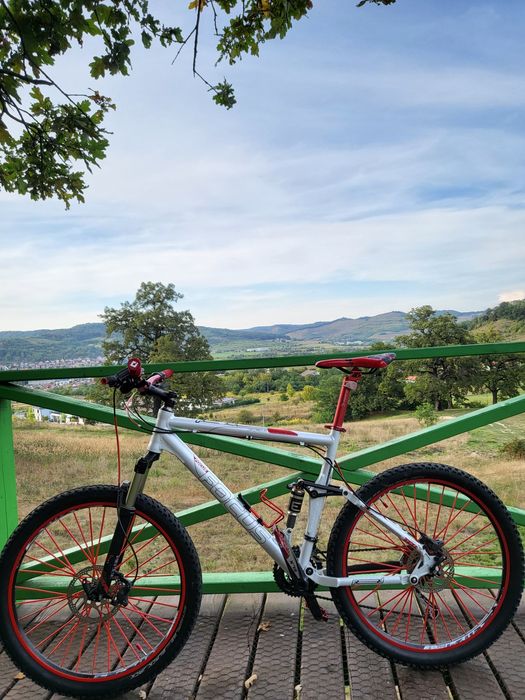 Bicicletă Focus Super Bud Pro