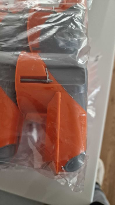 Конзолна кутия за гипсокартон с джоб F-Tronic E5000