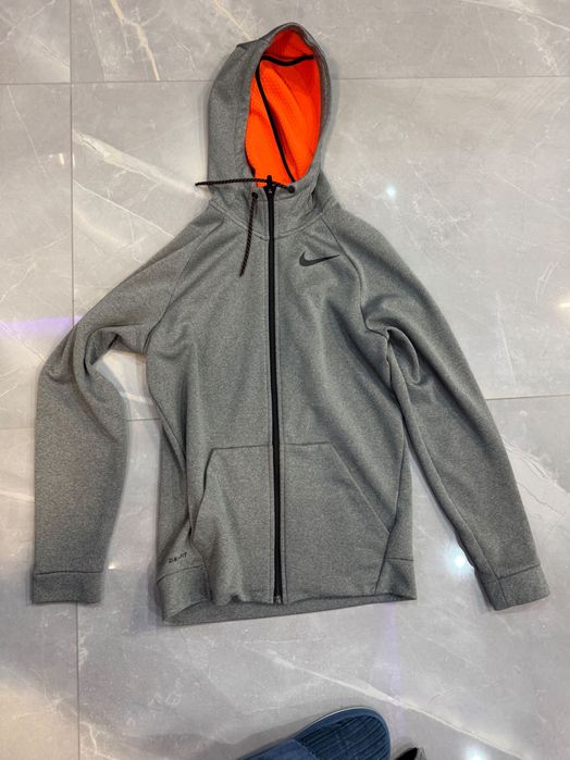 Nike екип размер S