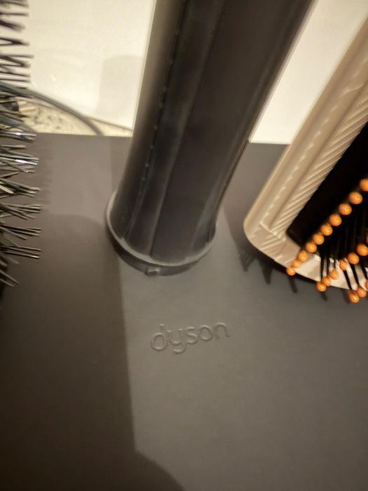 Dyson airwrap folosit