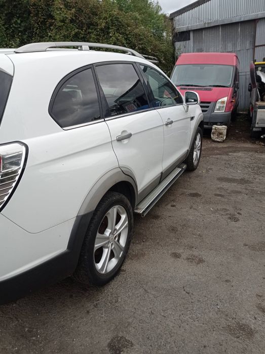 Chevrolet Captiva 2.2 184 kc 2012г