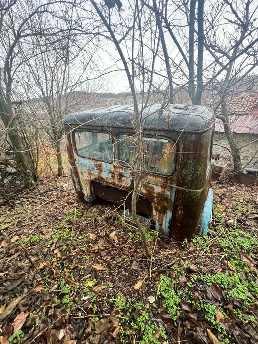 Продавам кабина от Маз