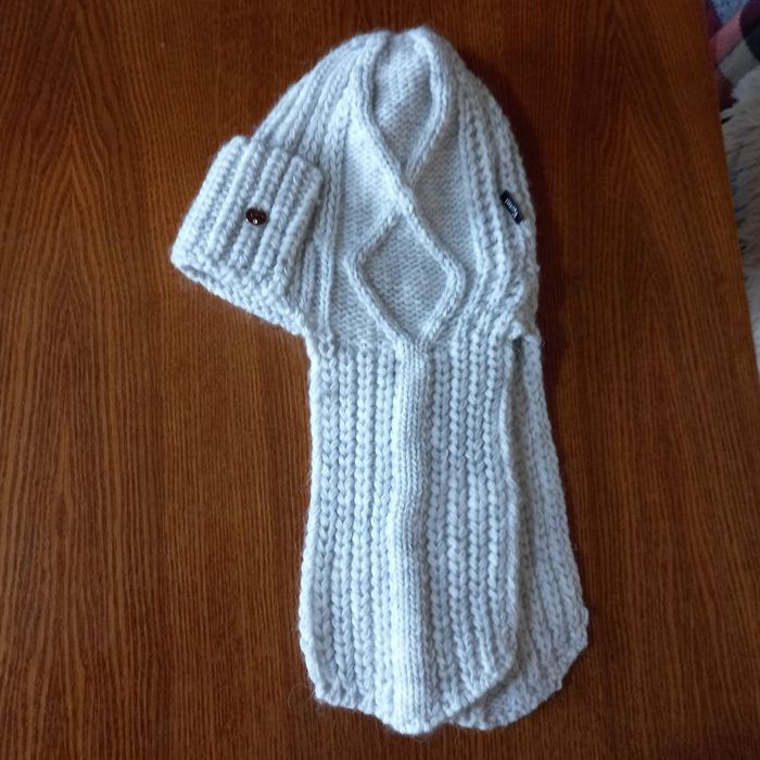 Продам женские  шапки