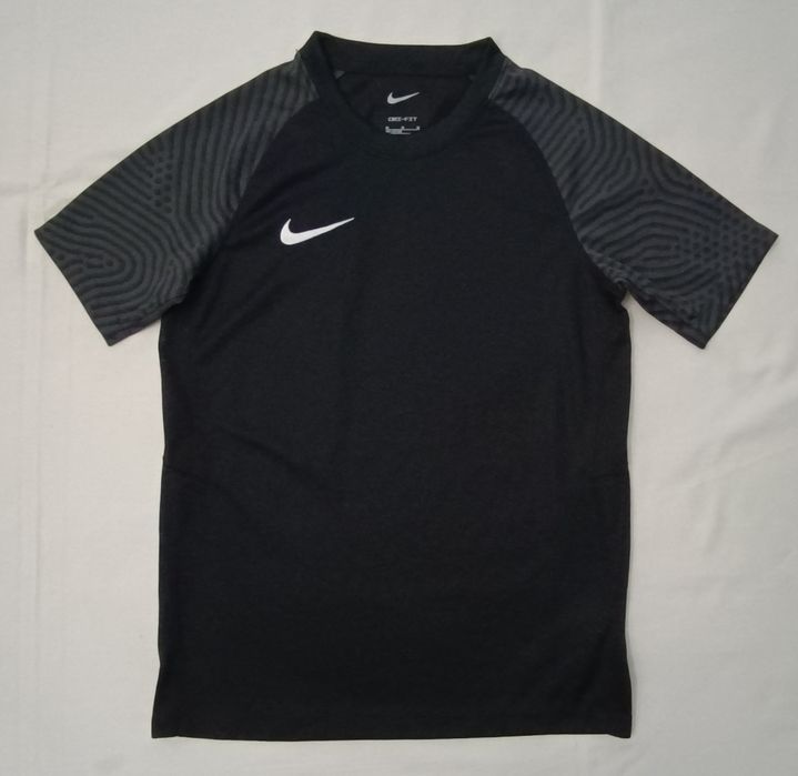 Nike DRI-FIT Strike Tee оригинална тениска ръст 137-147см Найк спорт черна фланелка