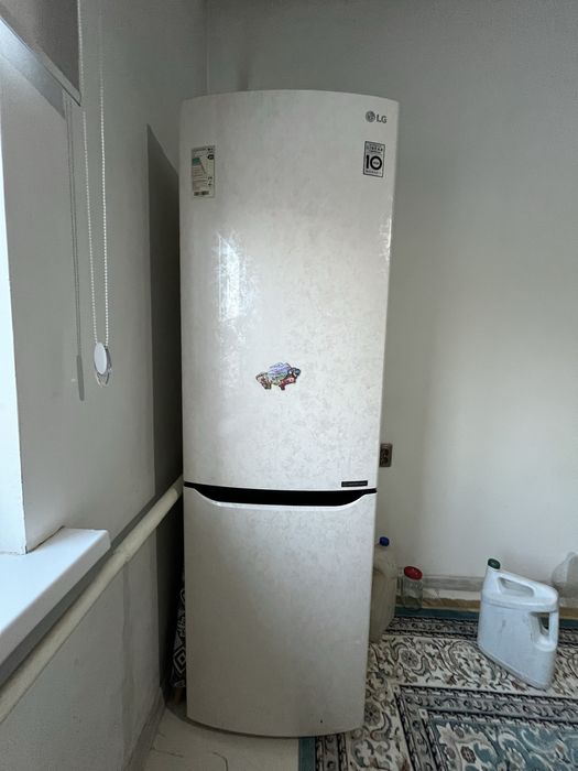 холодольник LG..