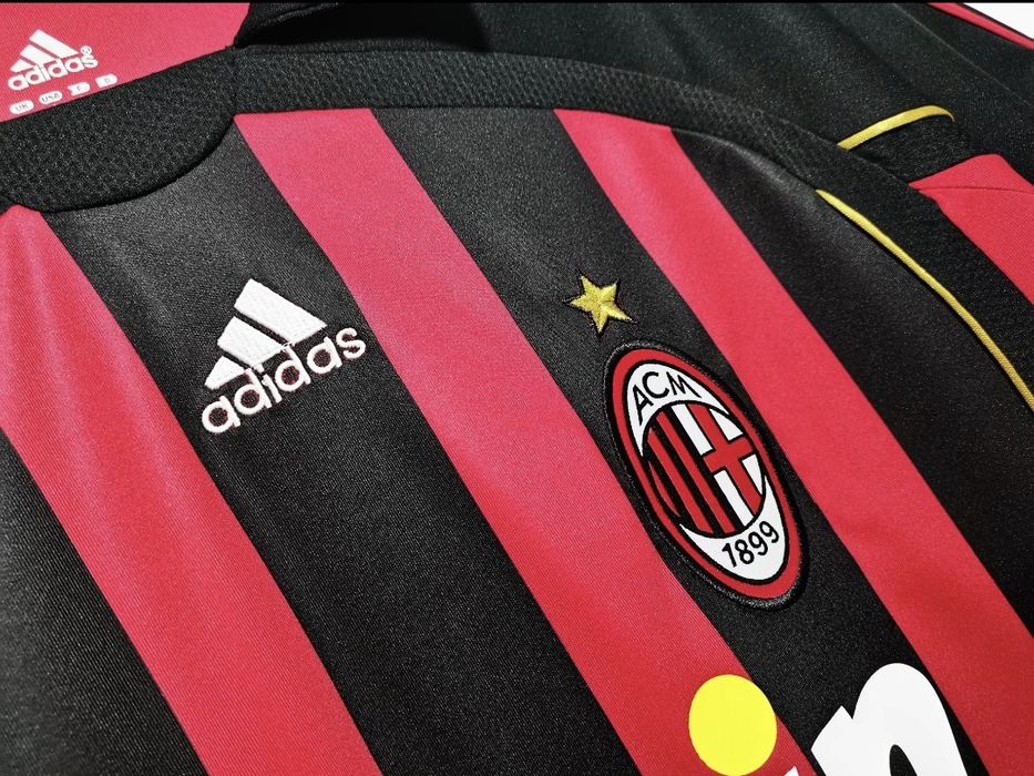 Tricou retro fotbal AC Milan 2006/2007 (MĂRIMEA M) – Bwin, Nou