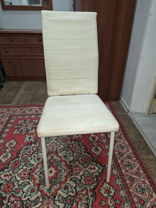 Продам стулья для кухни