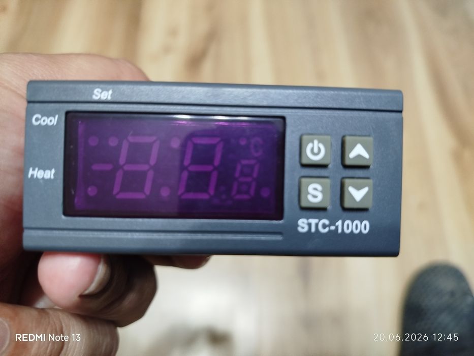 Терморегулятор STC 1000.