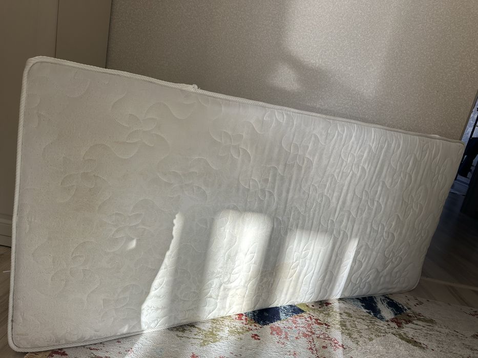 Матрас на кровать