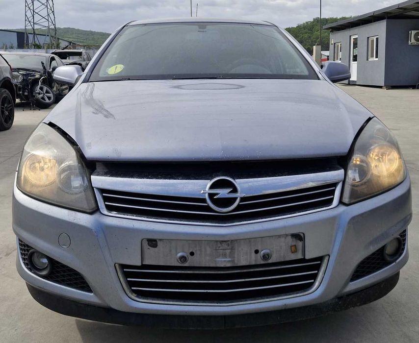 Dezmembrez Opel Insignia, Opel Astra J-H 1.7D A17DTR 110CP 2011 Opel Vectra 1.9D Z19DTH 2008