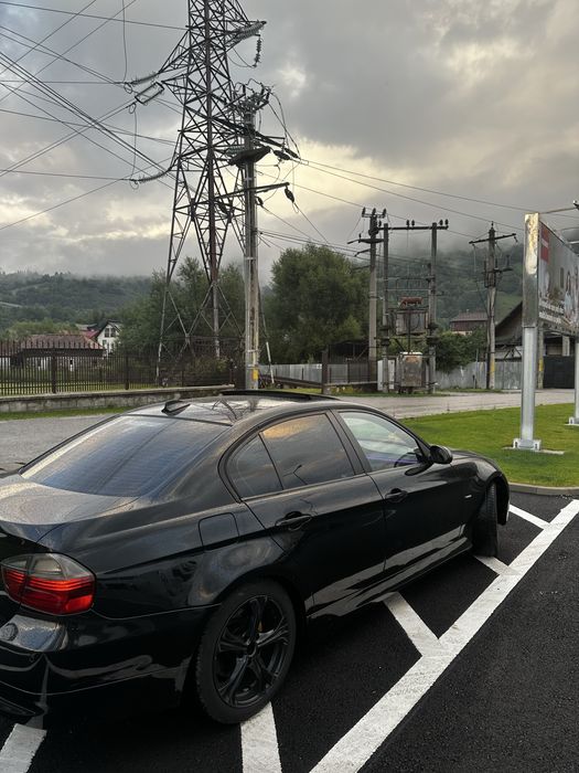 BMW E90 320d M47 163 CP – 2007 Trapă/Xenon/Navigatie/Piele