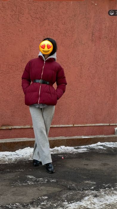 Женская красивая куртка