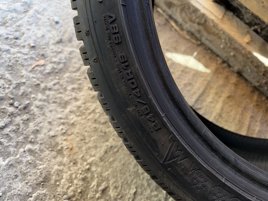 Anvelope iarna dunlop 245/40R19  275/35R19