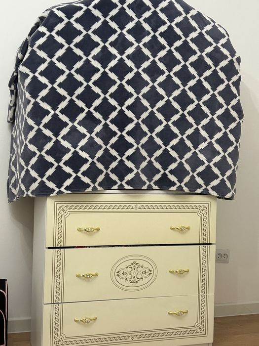 срочно продам шкаф и комод